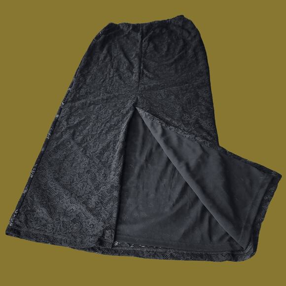 Vintage 1990s Long Black Lace Maxi Skirt with Lining from Carol Little, Size S - Picture 2 of 6
